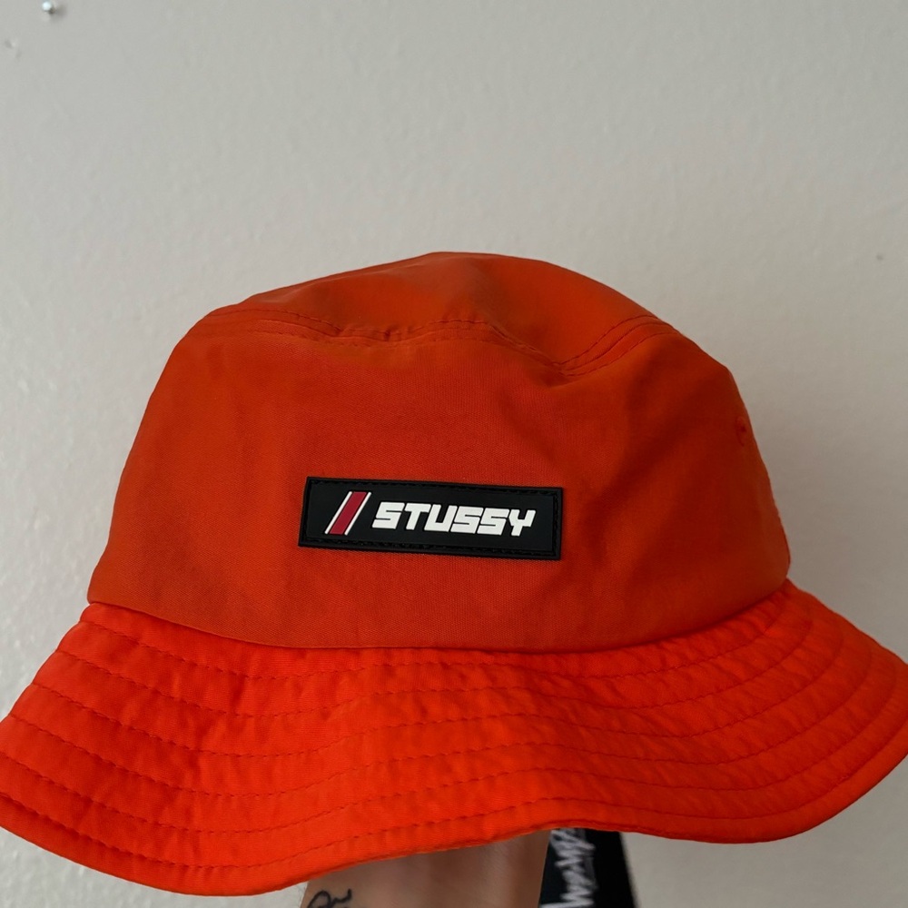 Stussy bucket hat nwt